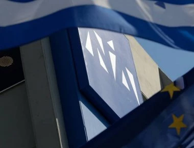 Για διγλωσσία των tweets κατηγορεί την κυβέρνηση η Νέα Δημοκρατία